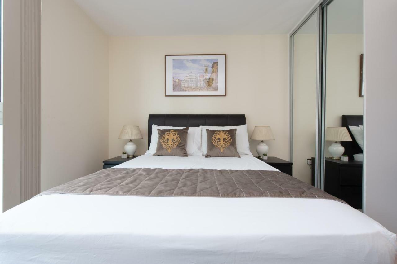 City Living Apartments Лондон Экстерьер фото